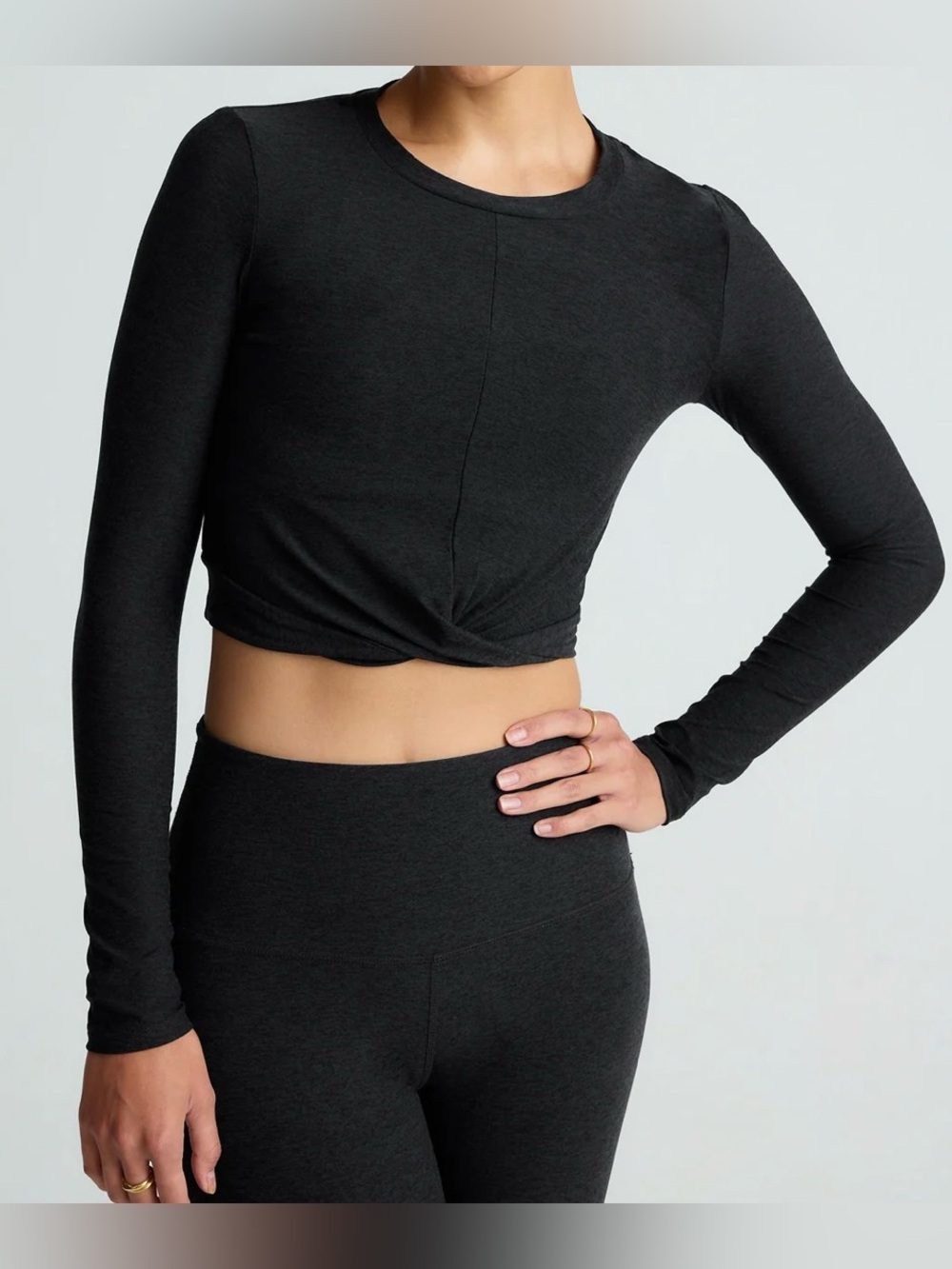 Beyond Yoga Featherweight Center Stage CroppedPullover in Darkest Night